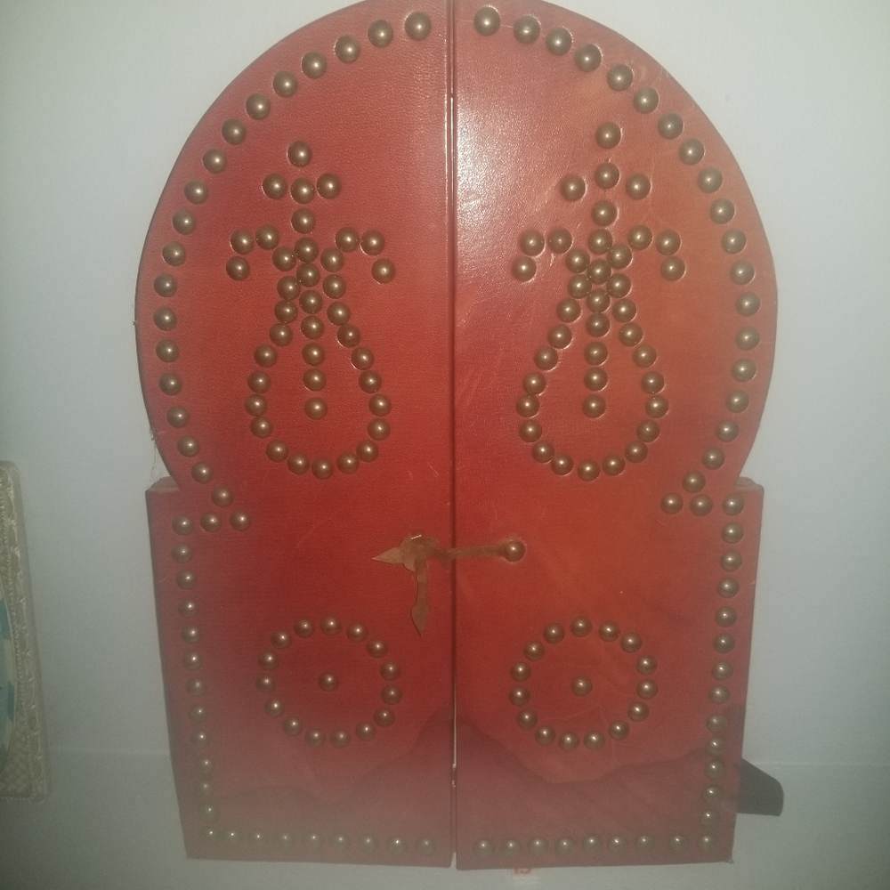 Leather mirror